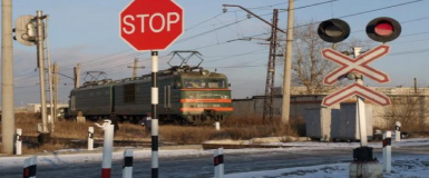 Кольцовчан призывают соблюдать правила проезда через железнодорожный переезд