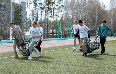 Школьники встретились на традиционной «Зарнице» в Кольцово