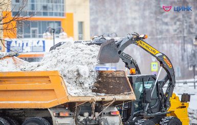 Очистка дворов Кольцово от снега ведется по графику