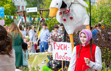 Детский смех и звон монет: юные предприниматели вновь в Кольцово