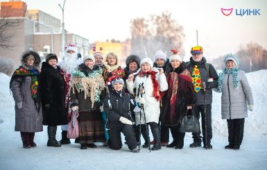 Пенсионеры Кольцово поздравили жителей со старым Новым годом!